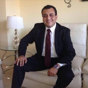 Meet your Posher, Lic jose